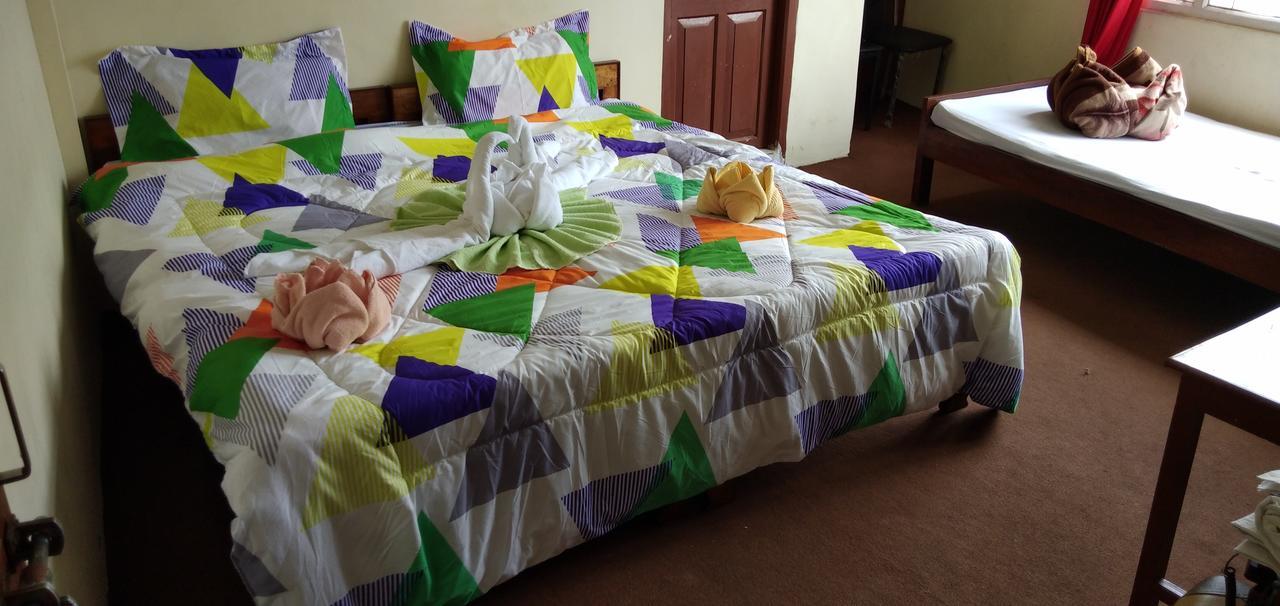 Hotel Panda International Гангток Екстериор снимка